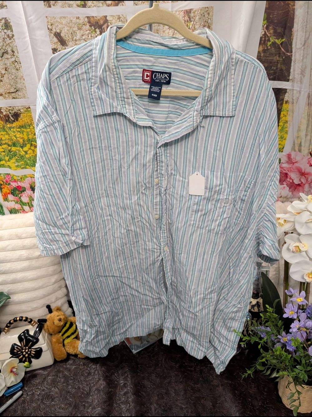 Saddlebred Men’s Short-Sleeve Button-Down Shirt in White & Light Blue Stripes
